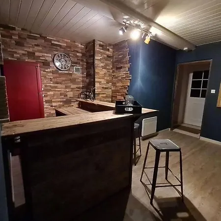 Un écrin de nature 14p - Bain Nordique - Sauna en option - Baby foot - Fléchettes - Pétanque Hébergement de vacances